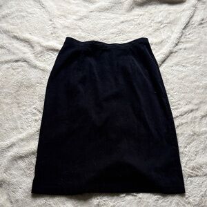 Vintage Lindor Petite Velvet Skirt – Size 14P | Black Luxe | Classic Midi |